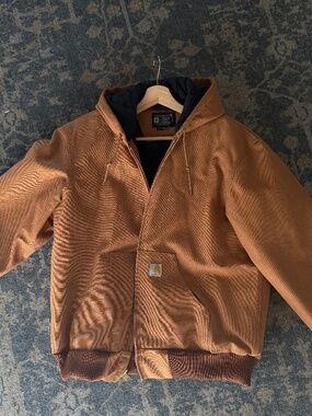 NEW !!! Carhartt Loose Fit Active Jacket Brown Medium Made in USA